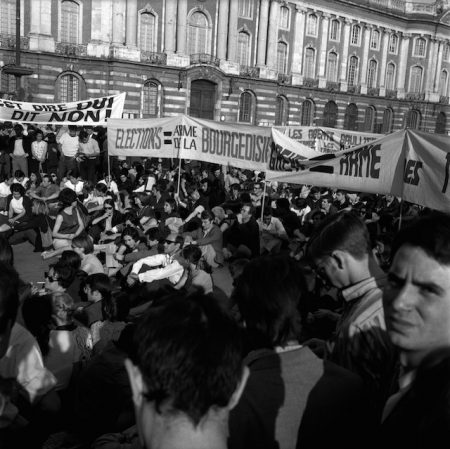 Student Protest Paris 1968-web